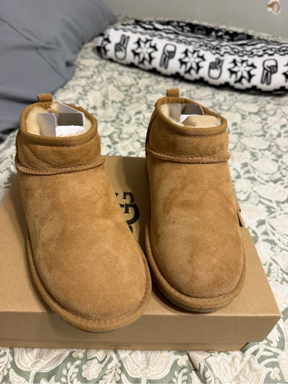 UGG Kids Chestnut Suede Mini Boots with Shearling